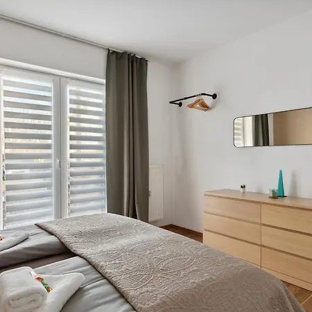 Aura - Nula #1 -2 Zimmer, 4 Betten, Küche, Balkon, Waschmaschine Apartamento